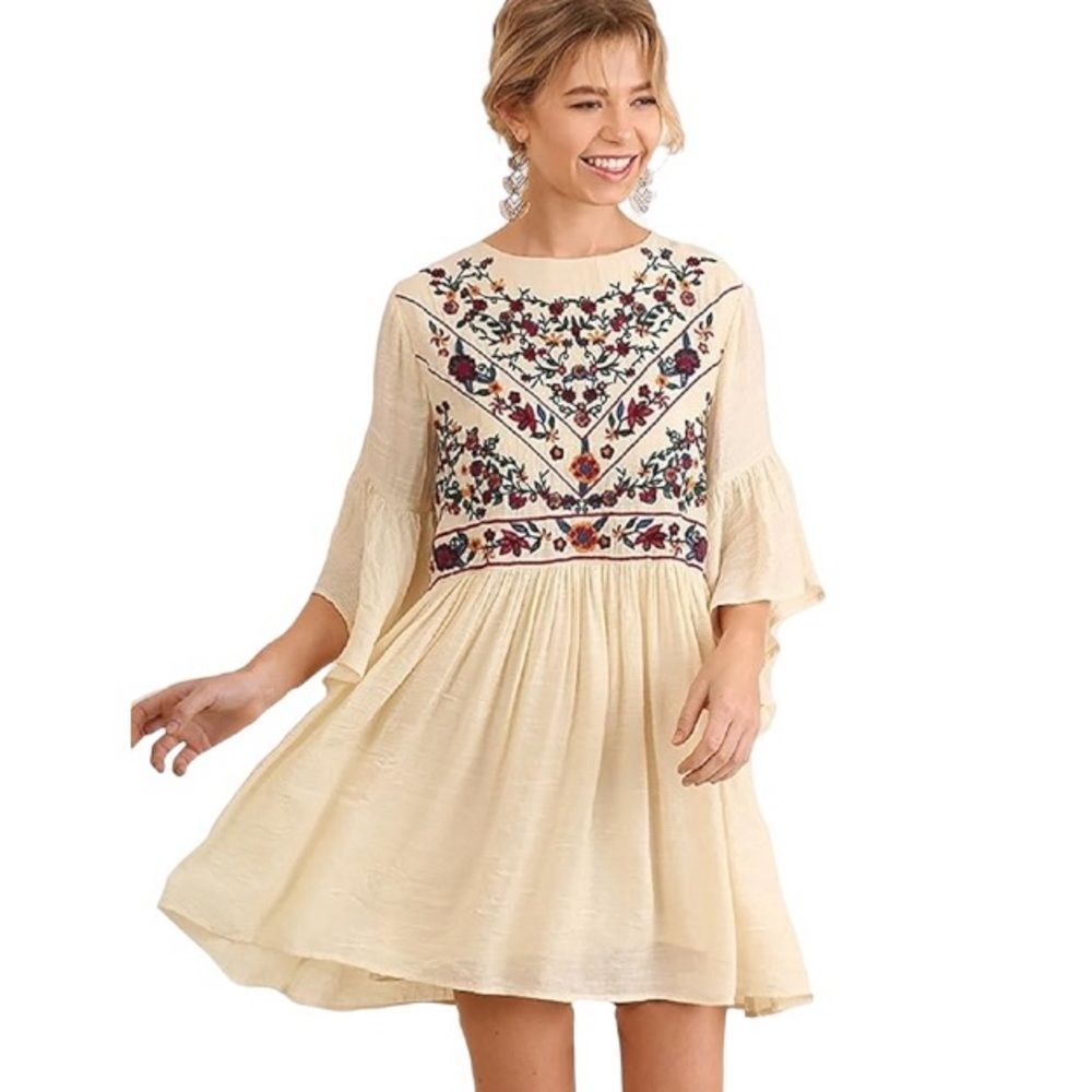 Umgee Boho Bliss Embroidered Bell Sleeve Keyhole Back Beige Dress Size M/L